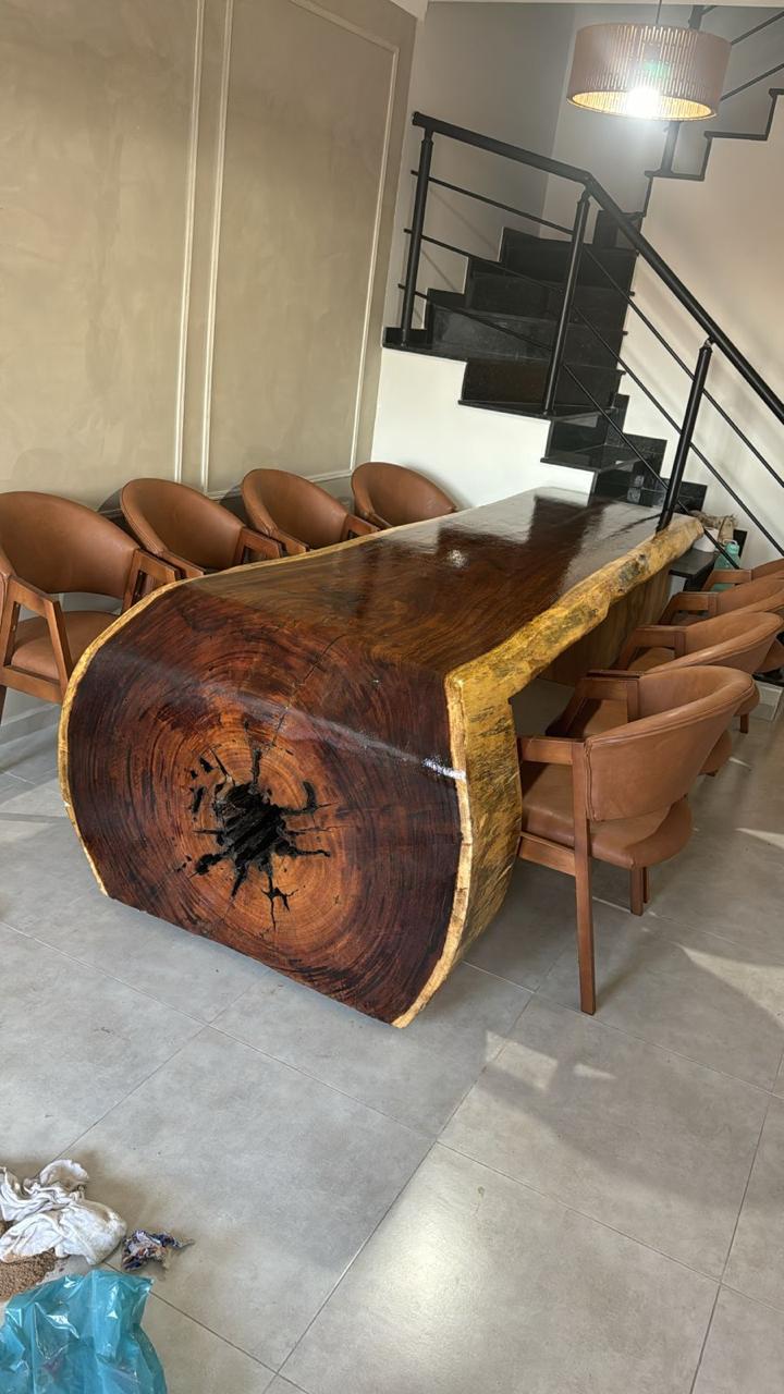 Mesa Cascata Curva Prancha Rústica 2,80MT Jatobá Orgânica Gourmet + 8 Poltronas